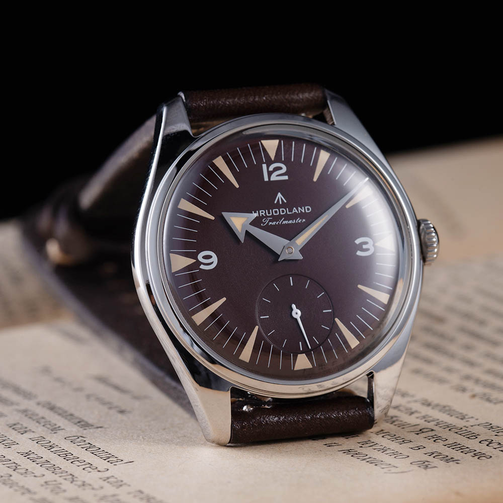 HRUODLAND Vintage Field Watch  - đánh giá và giá Vintage Digital Watch